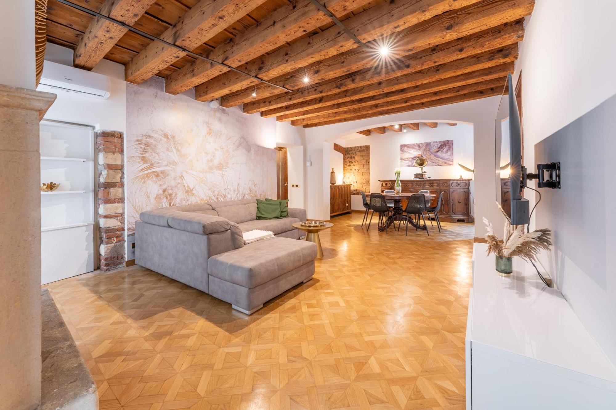 Sgarzerie Luxury Flat 2 Rooms 120Mq ヴェローナ エクステリア 写真