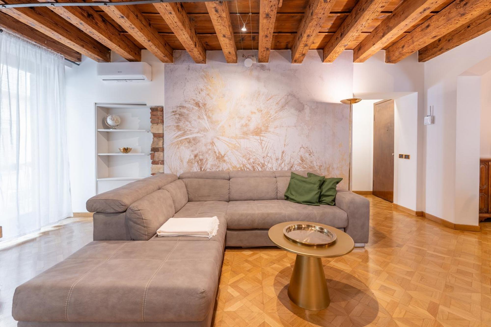 Sgarzerie Luxury Flat 2 Rooms 120Mq ヴェローナ エクステリア 写真